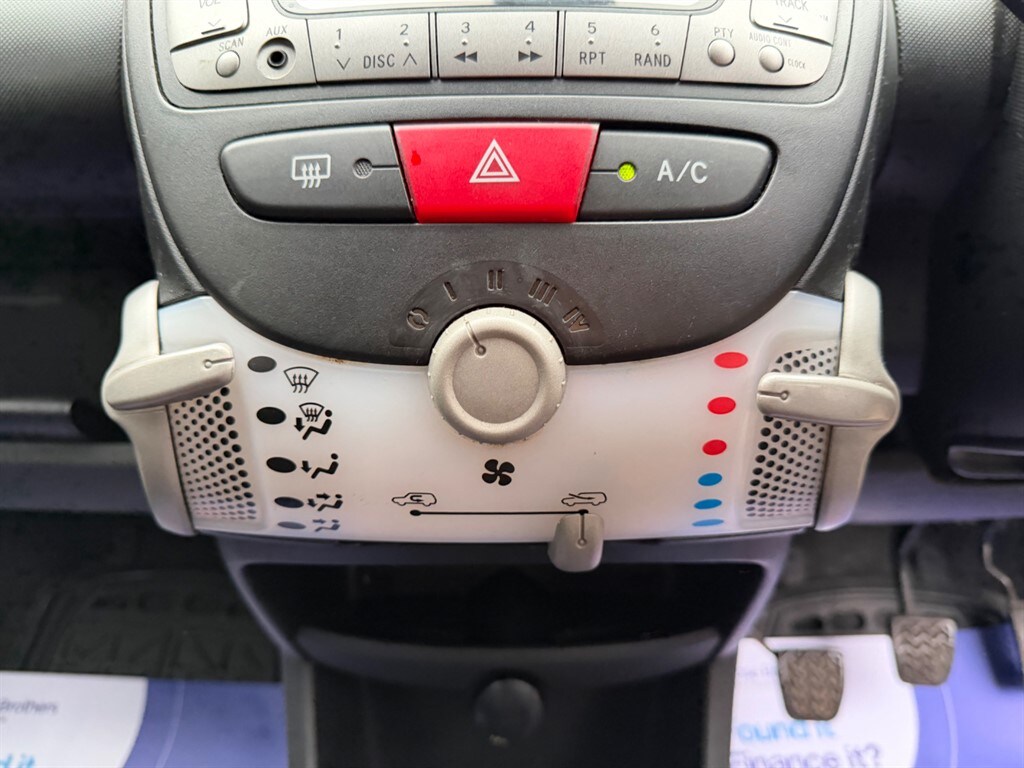 Used Toyota AYGO 2014 for sale - 77581675: Photo 20