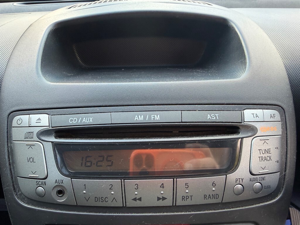 Used Toyota AYGO 2012 for sale - 78089108: Photo 16