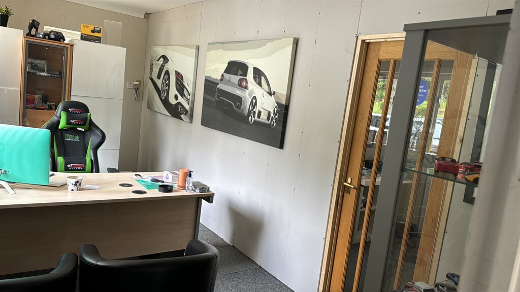 Used Mercedes-Benz GLC 2018 for sale - 78028212: Photo 34