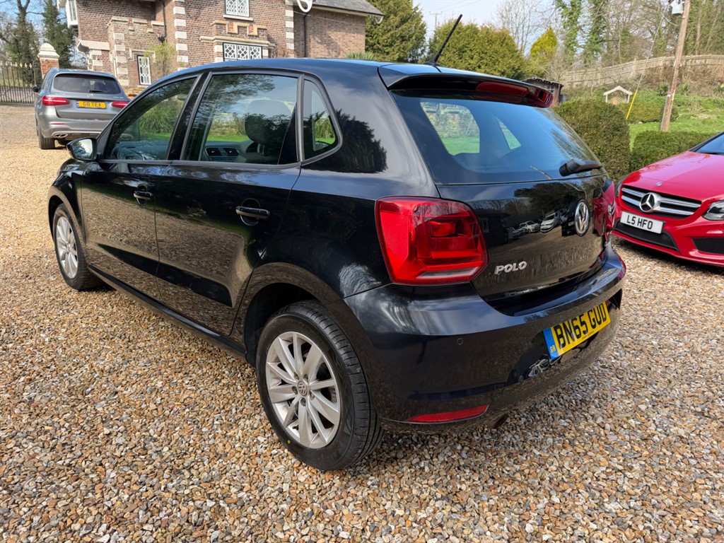 Used Volkswagen Polo 2015 for sale - 77763090: Photo 2