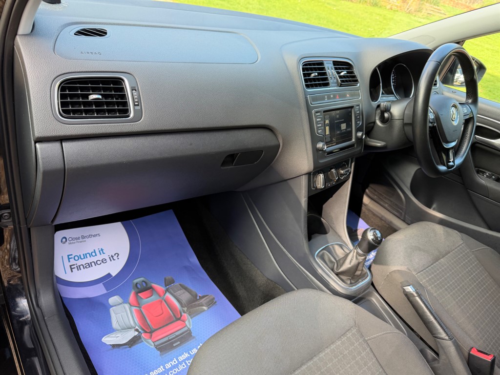 Used Volkswagen Polo 2015 for sale - 77763090: Photo 3