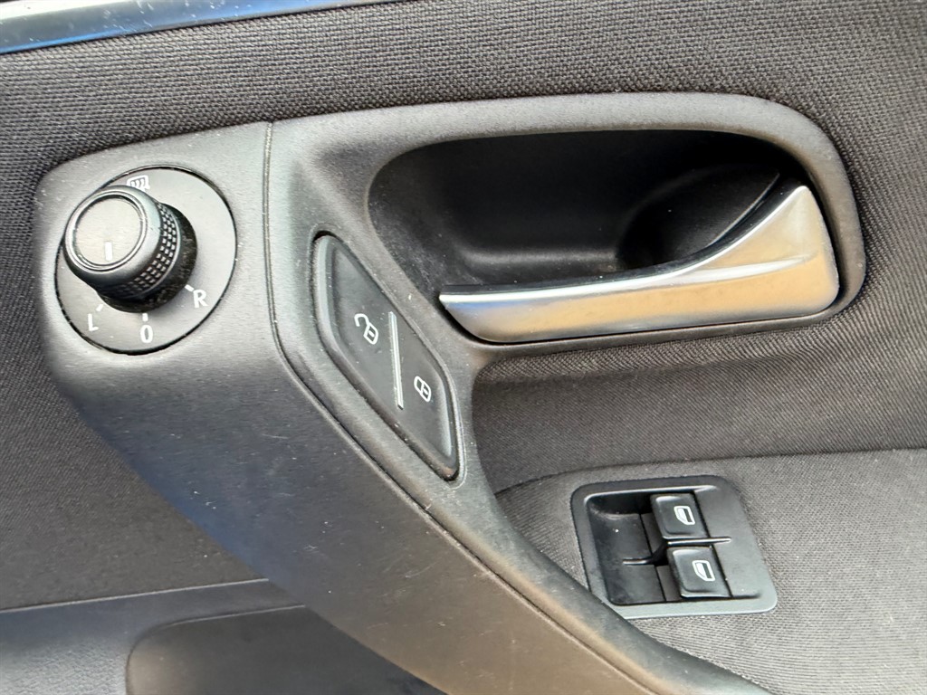 Used Volkswagen Polo 2014 for sale - 77539079: Photo 18