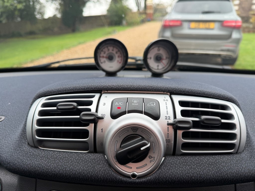 Used smart fortwo 2014 for sale - 77539073: Photo 16