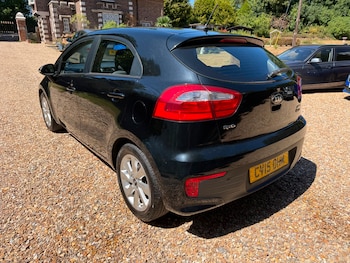 Used Kia Rio 2015 for sale - 79311923: Photo