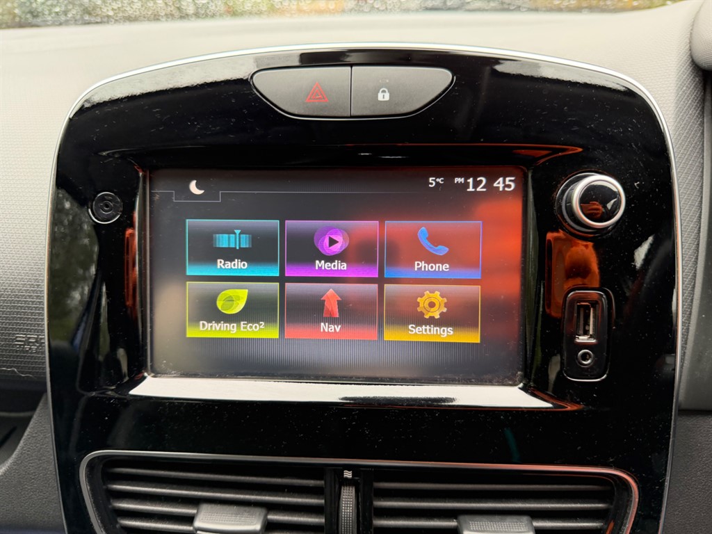 Used Renault Clio 2017 for sale - 77539068: Photo 17