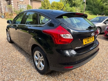 Used Ford Focus 2011 for sale - 78960329: Photo