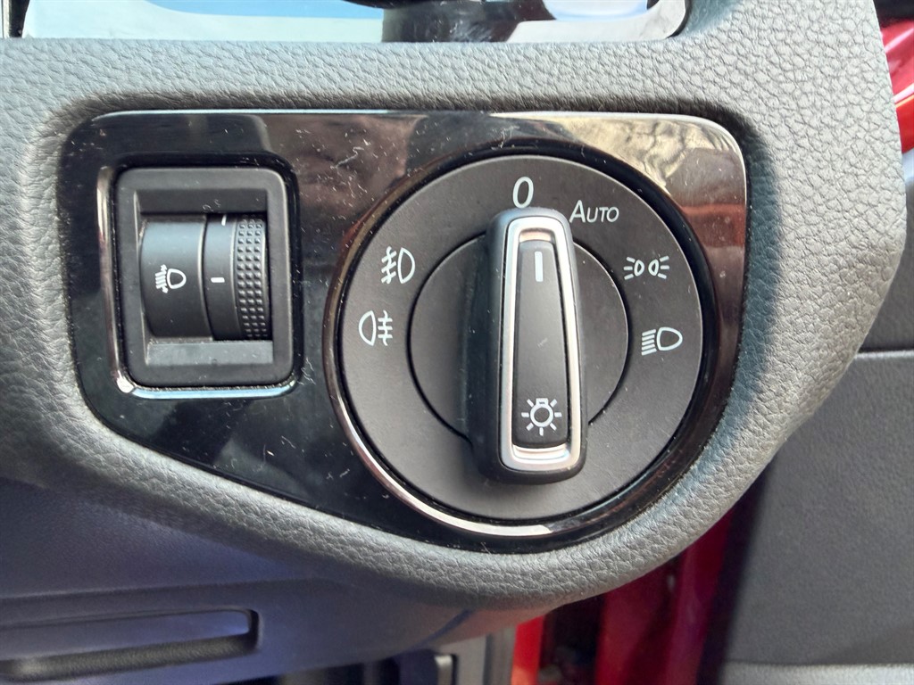 Used Volkswagen Golf 2015 for sale - 77975711: Photo 20