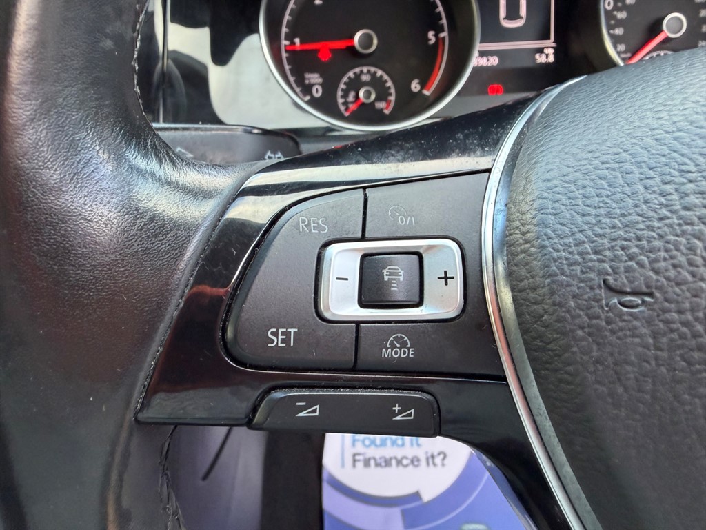 Used Volkswagen Golf 2015 for sale - 77975711: Photo 21