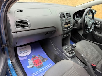 Used Volkswagen Polo 2016 for sale - 79603736: Photo