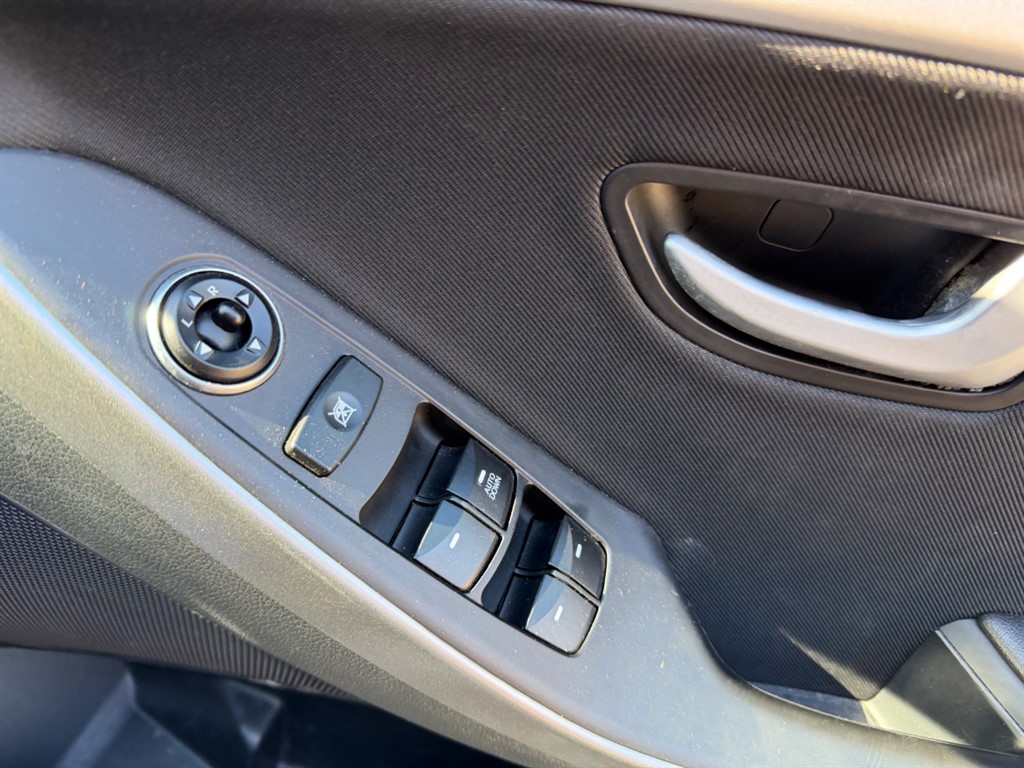 Used Hyundai i30 2014 for sale - 77934801: Photo 15