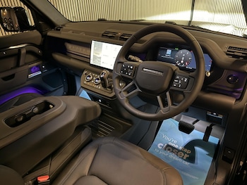 Used Land Rover Defender 90 2025 for sale - 75562640: Photo