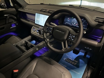 Used Land Rover Defender 110 2025 for sale - 75895531: Photo
