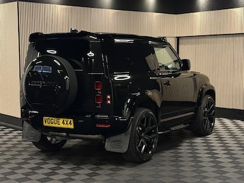 Used Land Rover Defender 90 2025 for sale - 75562655: Photo