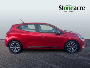 Used Renault Clio 2023 for sale - 76349011: Photo