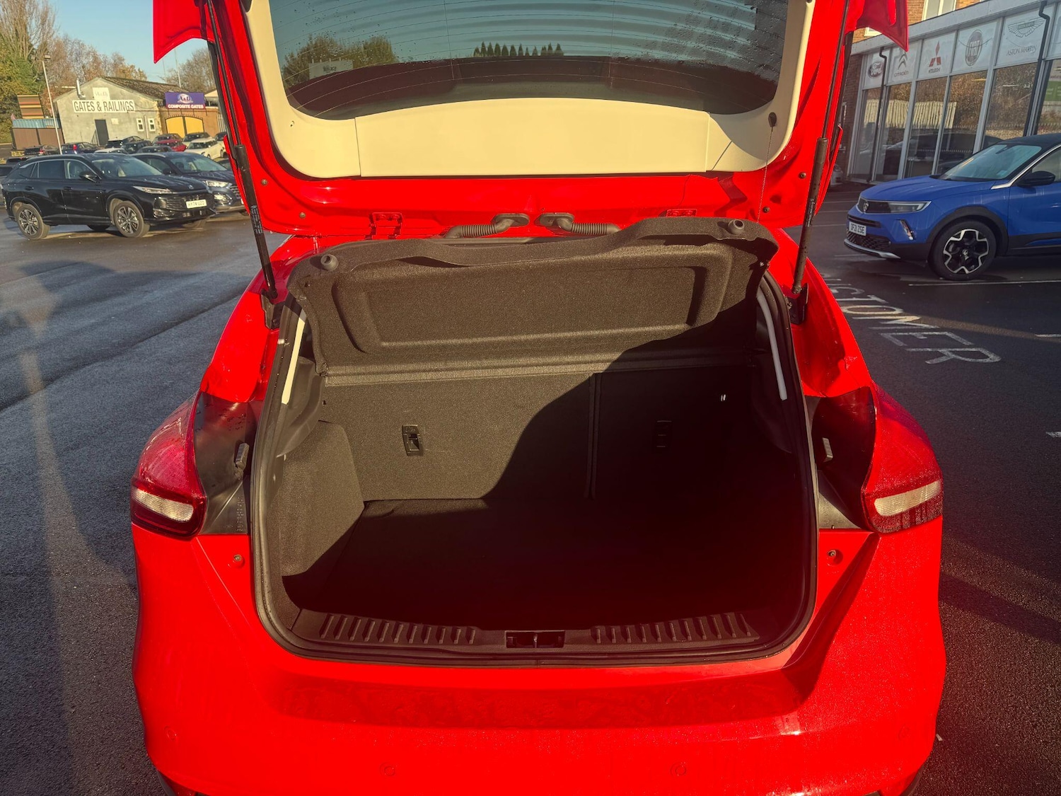 Used Ford Focus 2017 for sale - 76780559: Photo 10