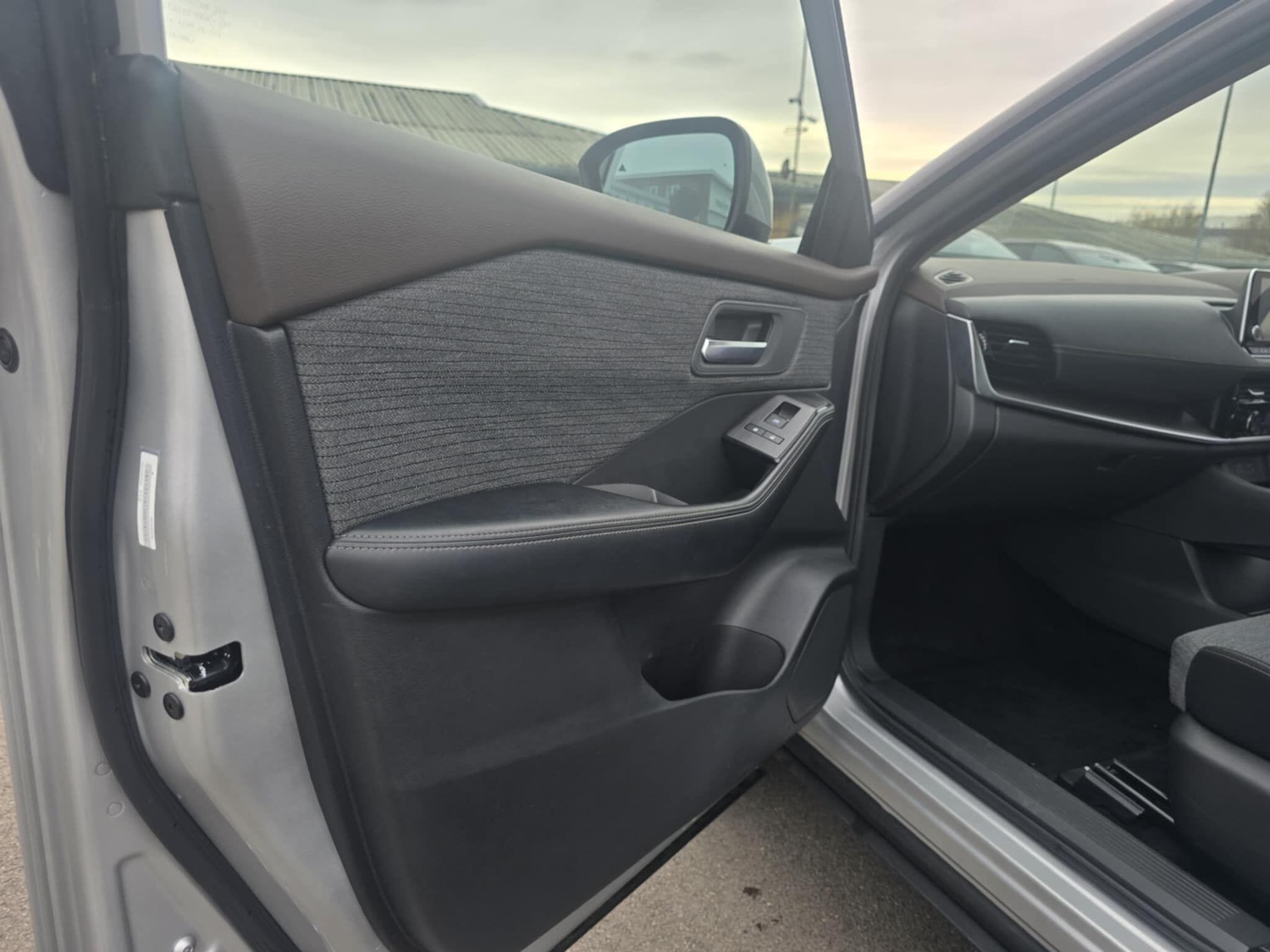 Used Nissan X-Trail 2024 for sale - 78006821: Photo 25