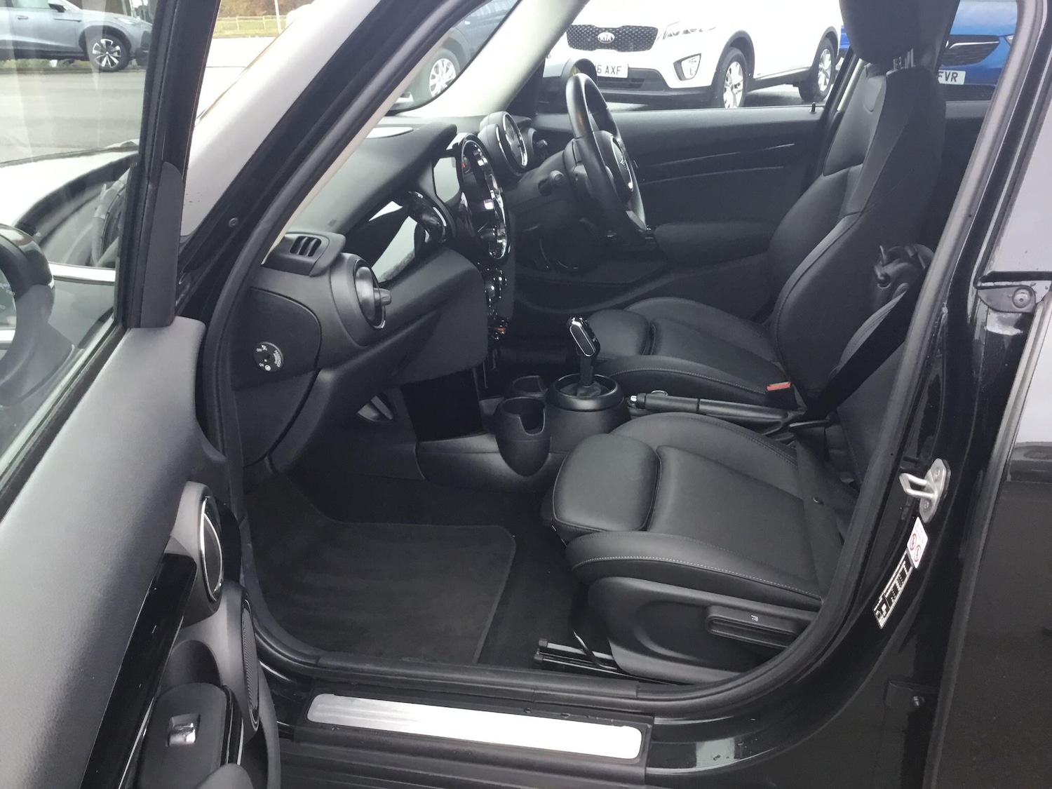 Used MINI Hatch 2022 for sale - 76866234: Photo 27