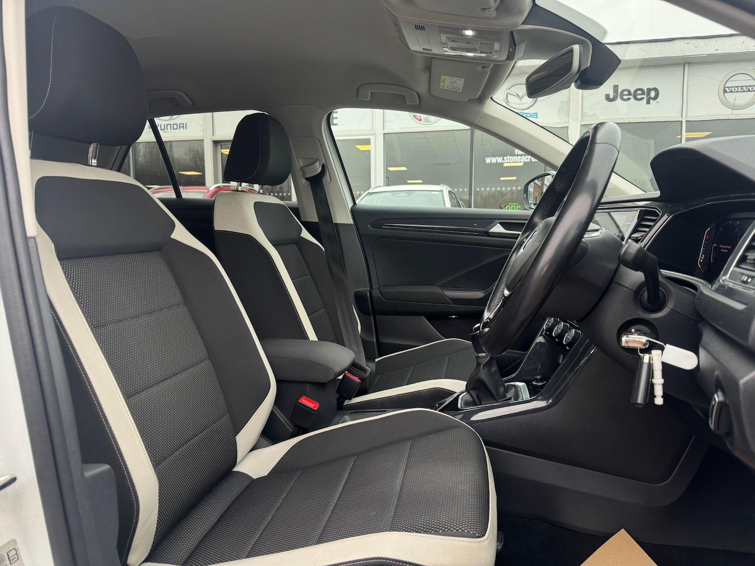 Used Volkswagen T-Roc 2018 for sale - 77330910: Photo 11