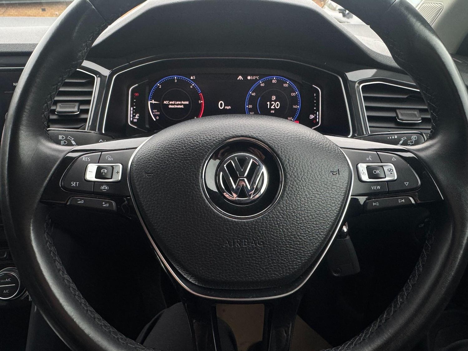 Used Volkswagen T-Roc 2018 for sale - 77330910: Photo 13