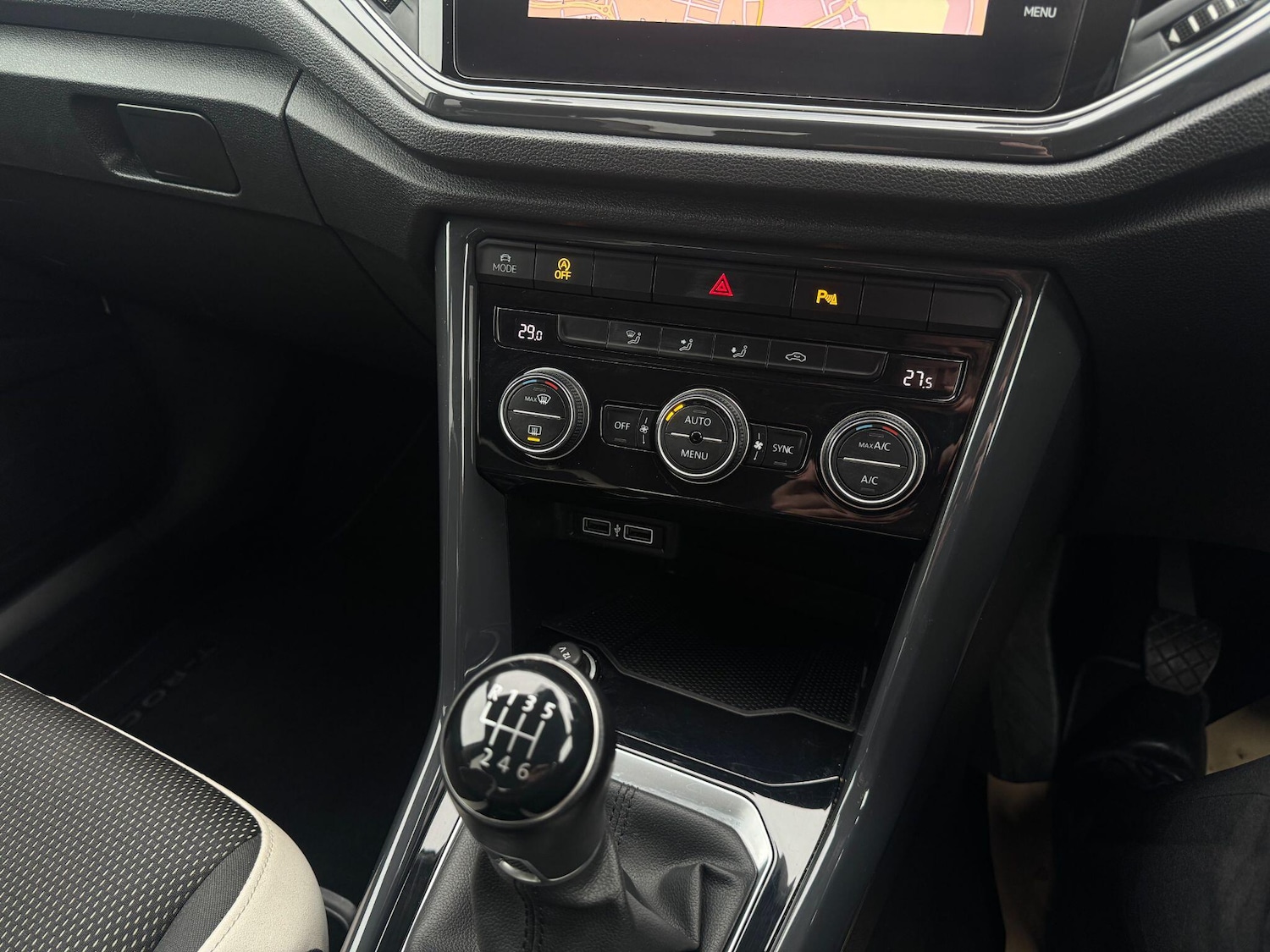 Used Volkswagen T-Roc 2018 for sale - 77330910: Photo 15