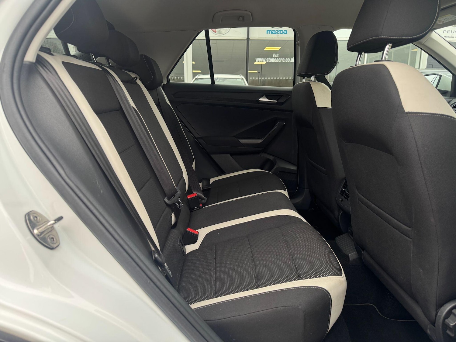 Used Volkswagen T-Roc 2018 for sale - 77330910: Photo 16