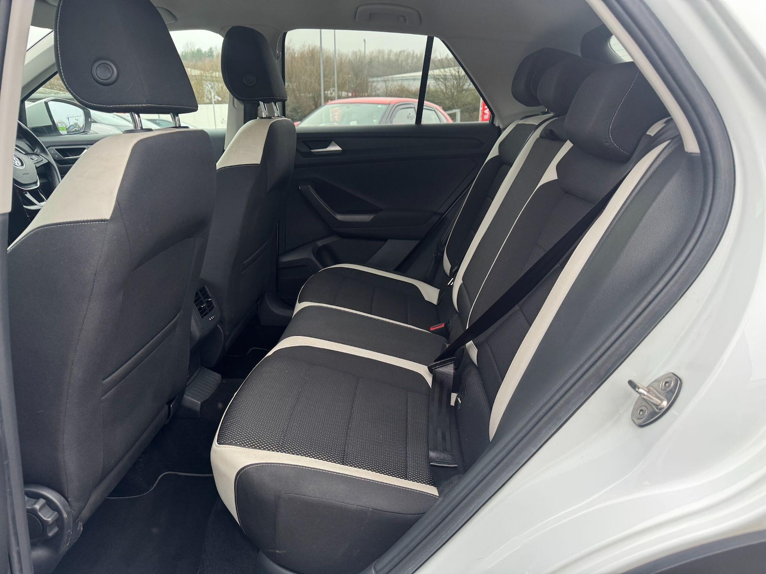 Used Volkswagen T-Roc 2018 for sale - 77330910: Photo 17