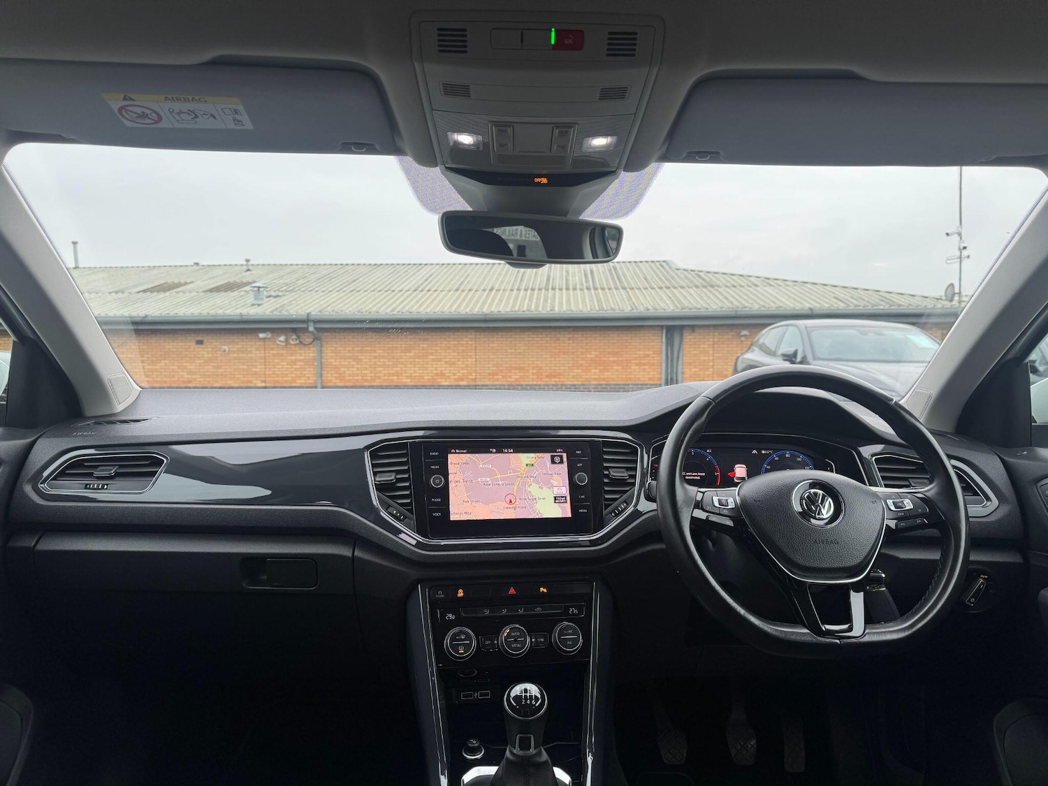 Used Volkswagen T-Roc 2018 for sale - 77330910: Photo 18