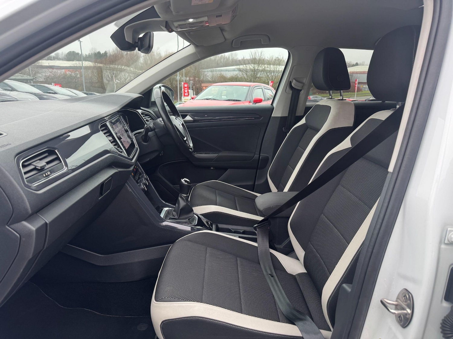 Used Volkswagen T-Roc 2018 for sale - 77330910: Photo 19