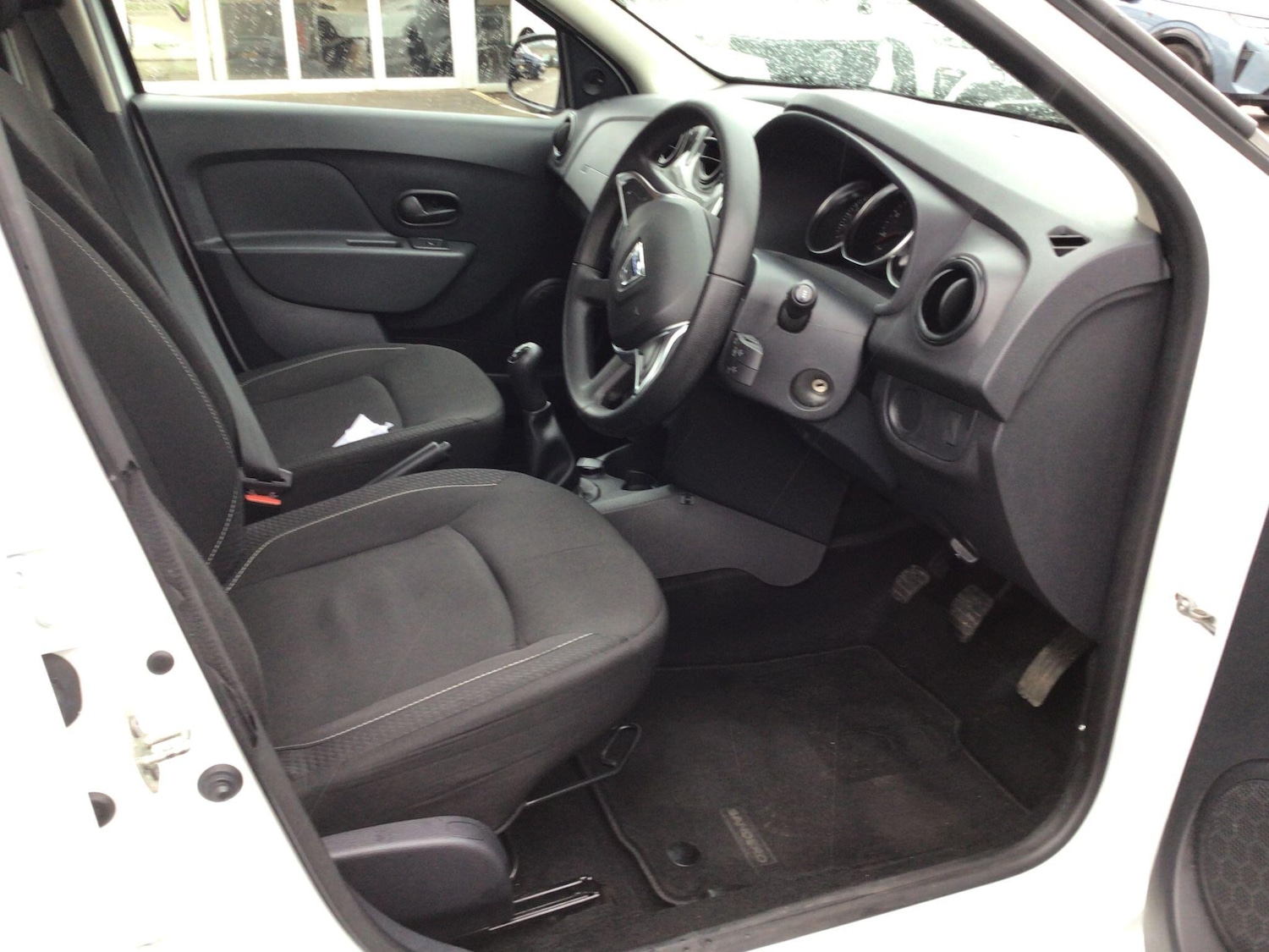 Used Dacia Sandero 2018 for sale - 77978165: Photo 11