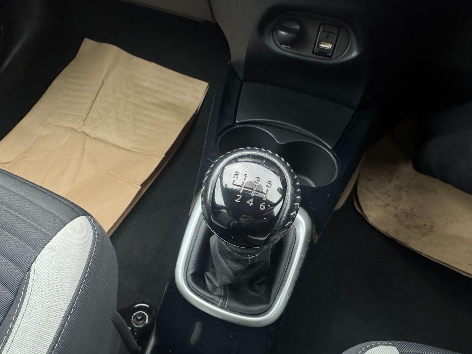 Used Toyota Yaris 2017 for sale - 77041012: Photo 11