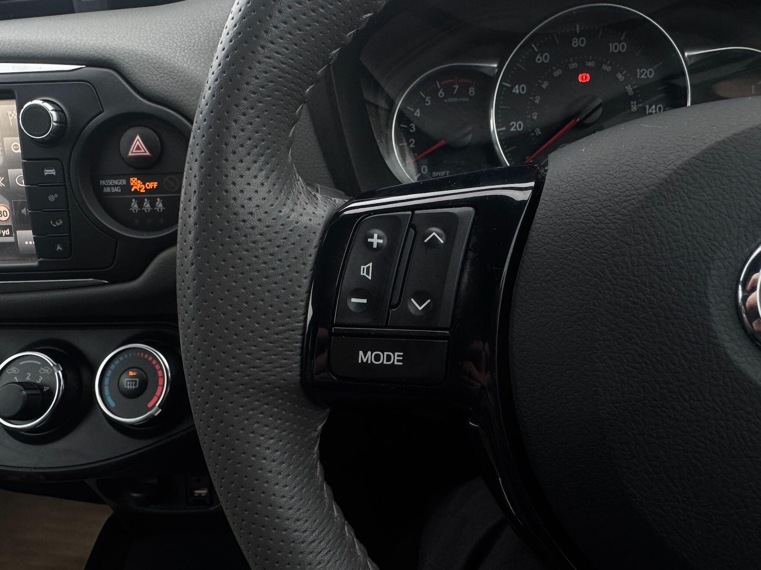 Used Toyota Yaris 2017 for sale - 77041012: Photo 12