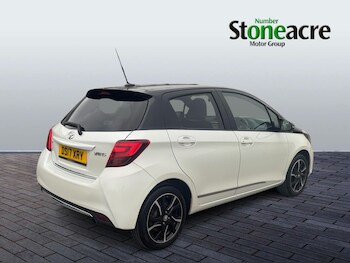 Used Toyota Yaris 2017 for sale - 77041012: Photo