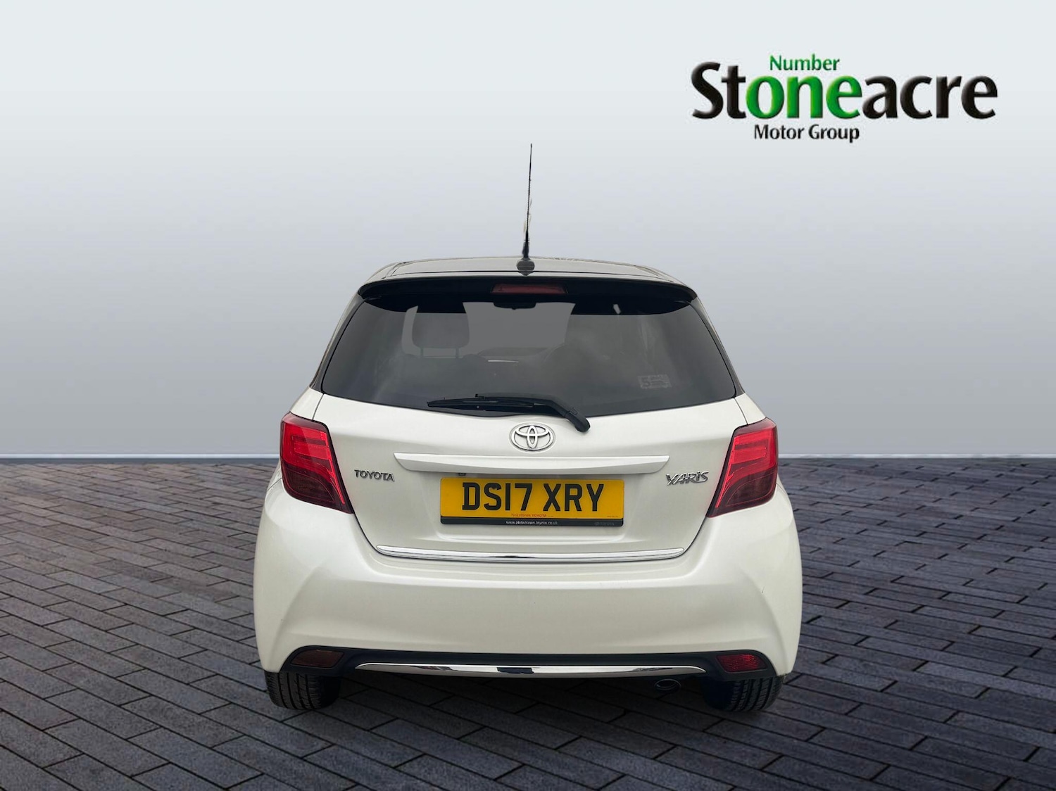 Used Toyota Yaris 2017 for sale - 77041012: Photo 4