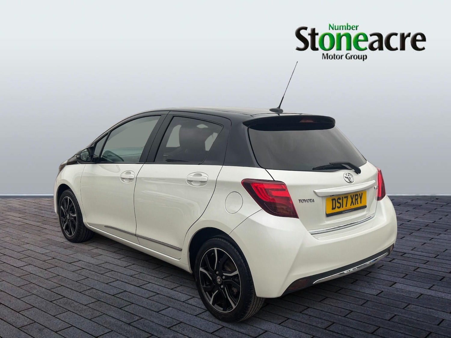 Used Toyota Yaris 2017 for sale - 77041012: Photo 5