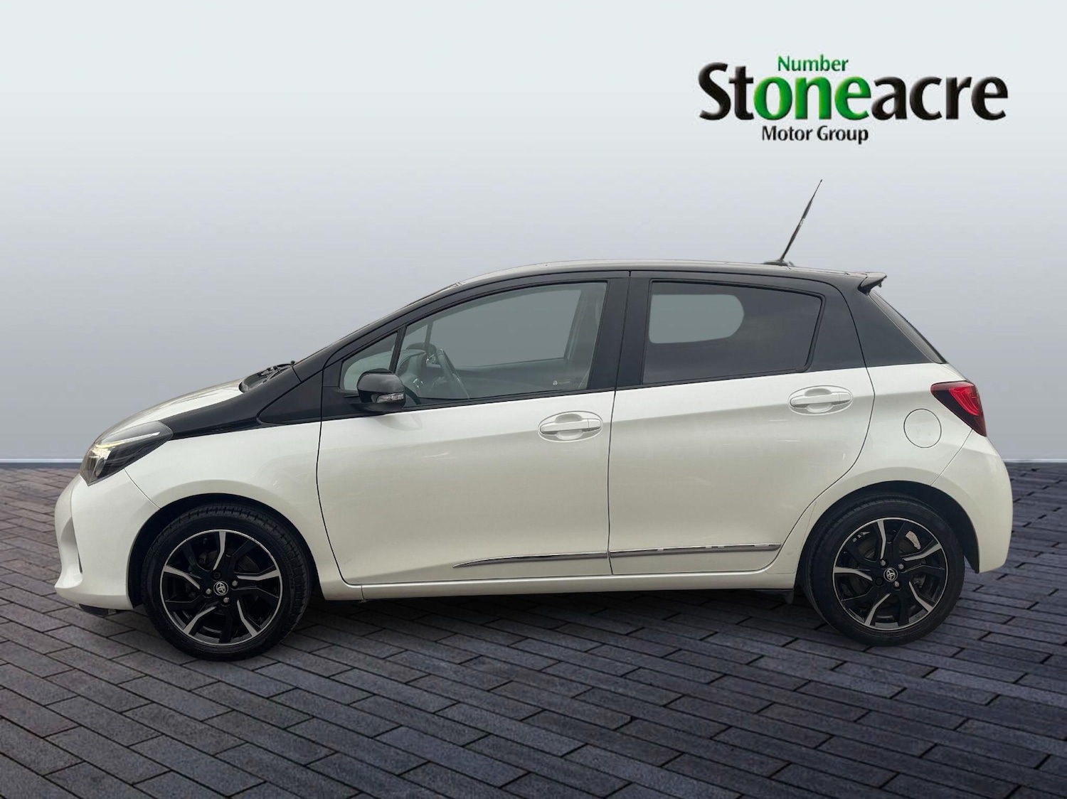 Used Toyota Yaris 2017 for sale - 77041012: Photo 6