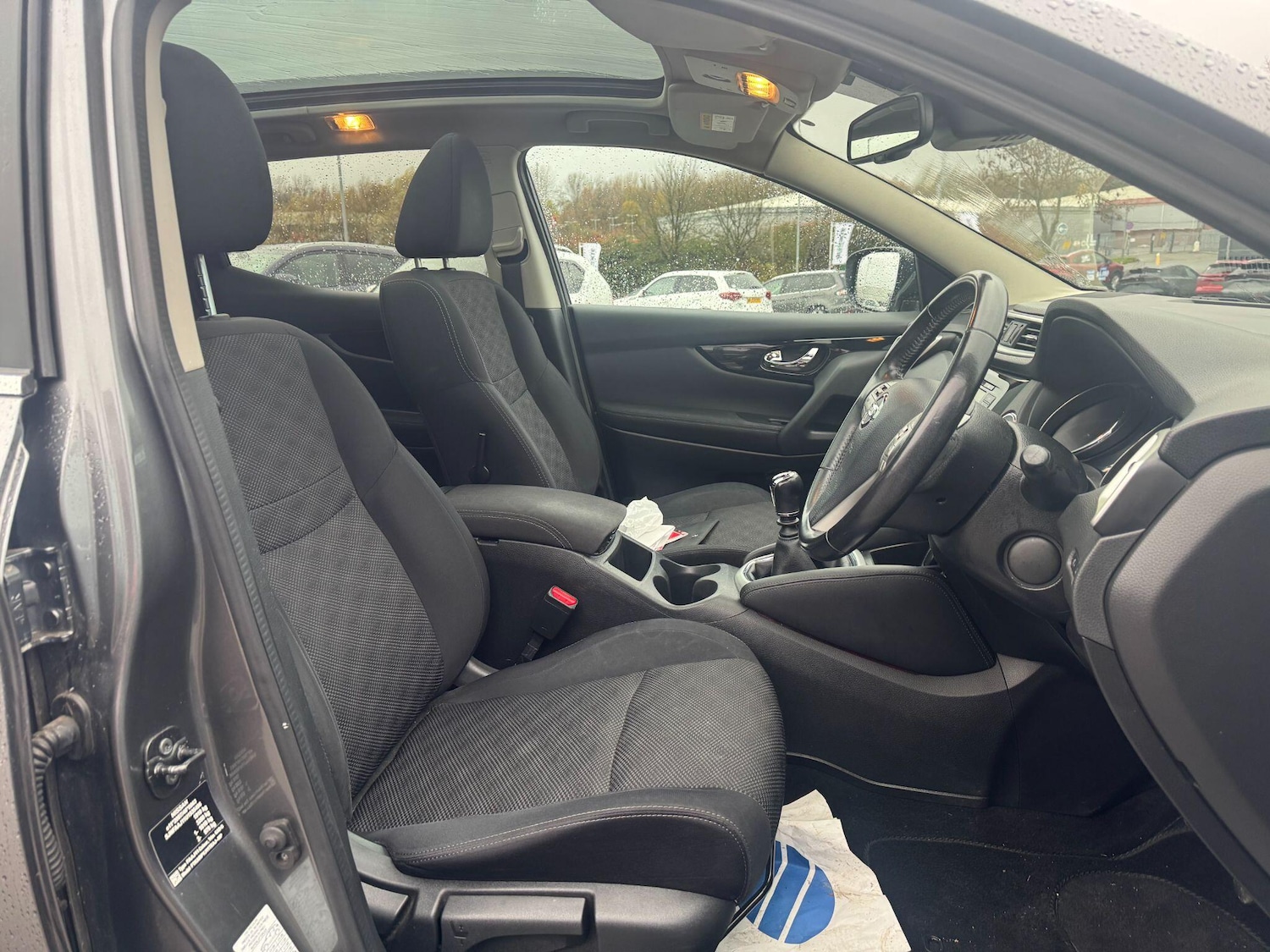 Used Nissan Qashqai 2017 for sale - 76765872: Photo 11