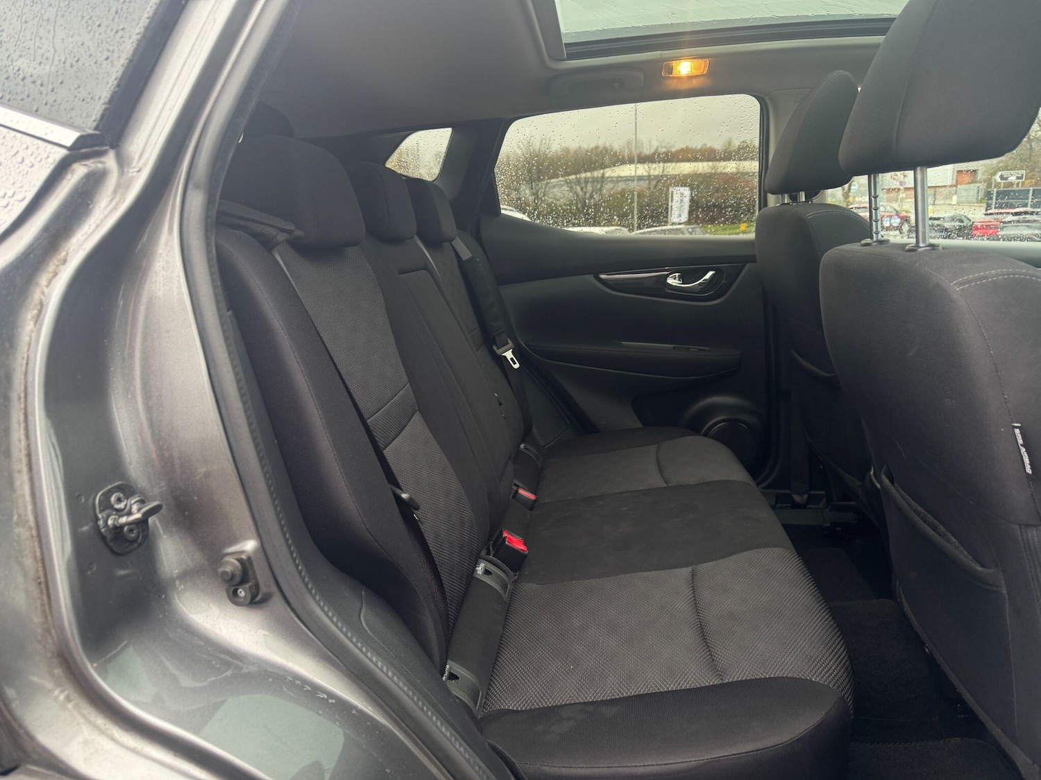 Used Nissan Qashqai 2017 for sale - 76765872: Photo 16