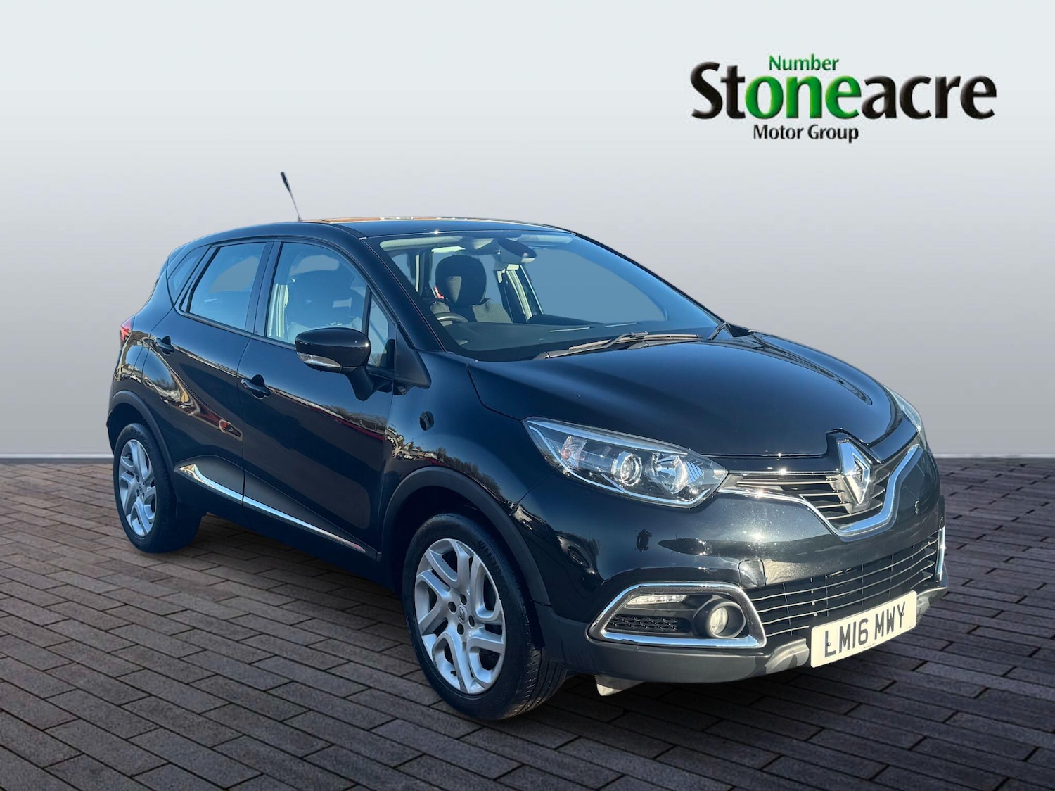 Used Renault Captur 2016 for sale - 76702022: Photo 1