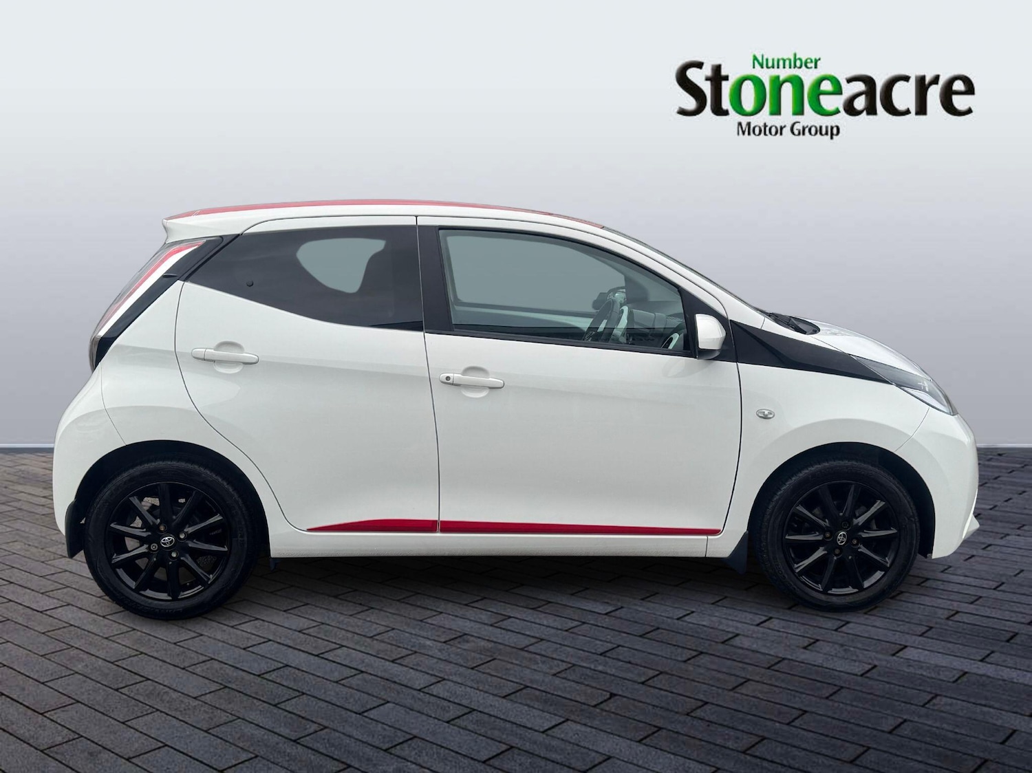 Used Toyota AYGO for sale - 77495746: Photo 2