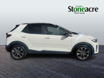 Used Kia Stonic 2022 for sale - 78335562: Photo