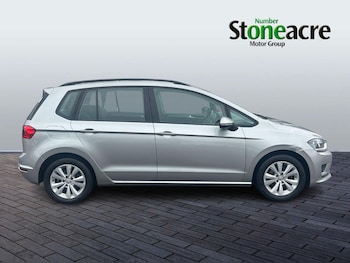 Used Volkswagen Golf SV 2016 for sale - 75600886: Photo