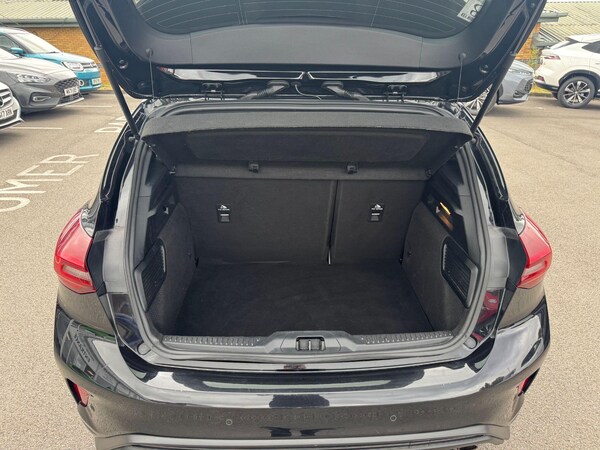 Used Ford Focus 2023 for sale - 75729772: Photo 10