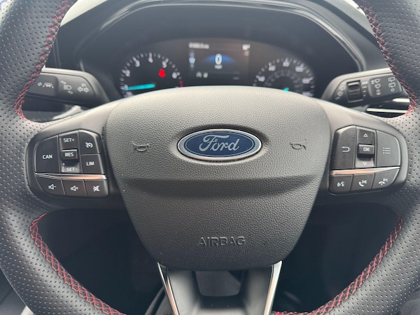 Used Ford Focus 2023 for sale - 75729772: Photo 15
