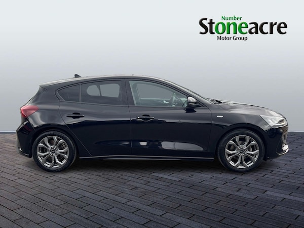 Used Ford Focus 2023 for sale - 75729772: Photo 2
