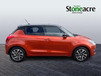 Used Suzuki Swift 2021 for sale - 78561275: Photo