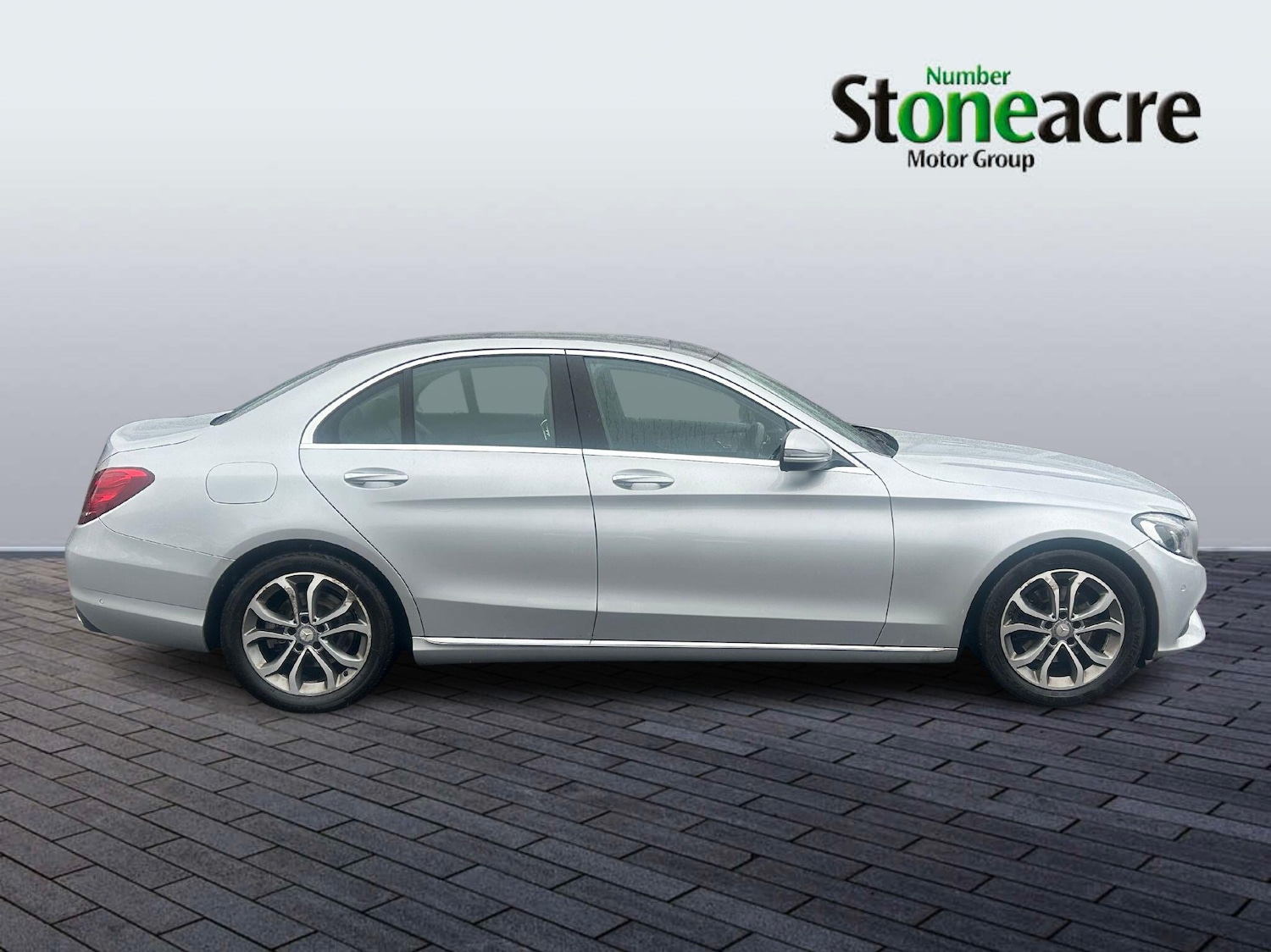 Used Mercedes-Benz C Class 2016 for sale - 77524646: Photo 2