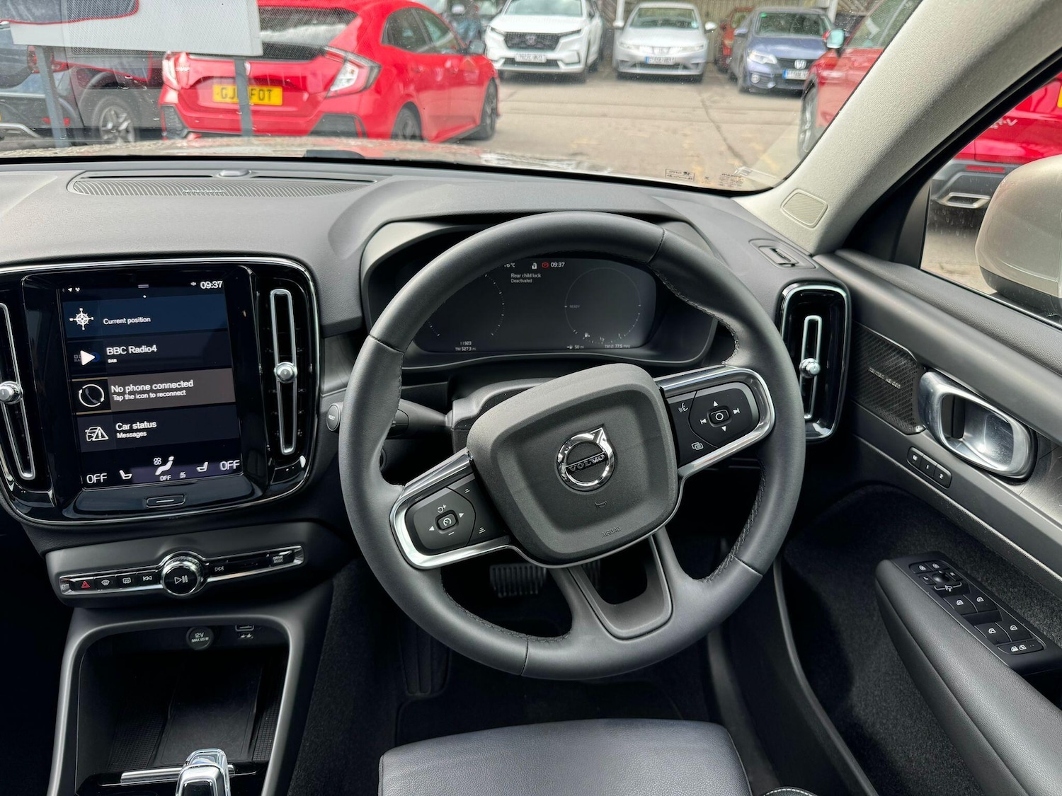 Used Volvo XC40 2023 for sale - 76898618: Photo 14