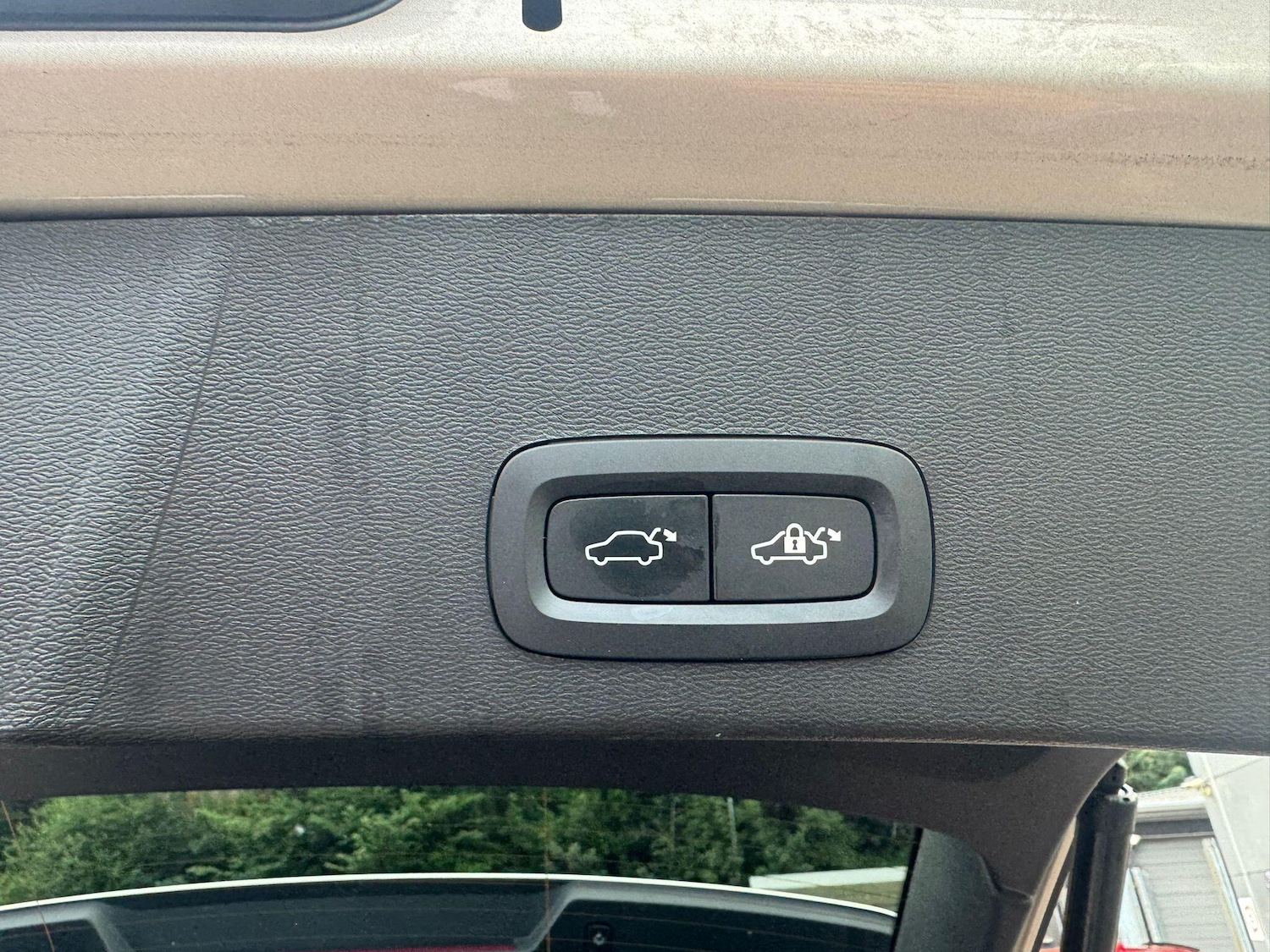 Used Volvo XC40 2023 for sale - 76898618: Photo 26