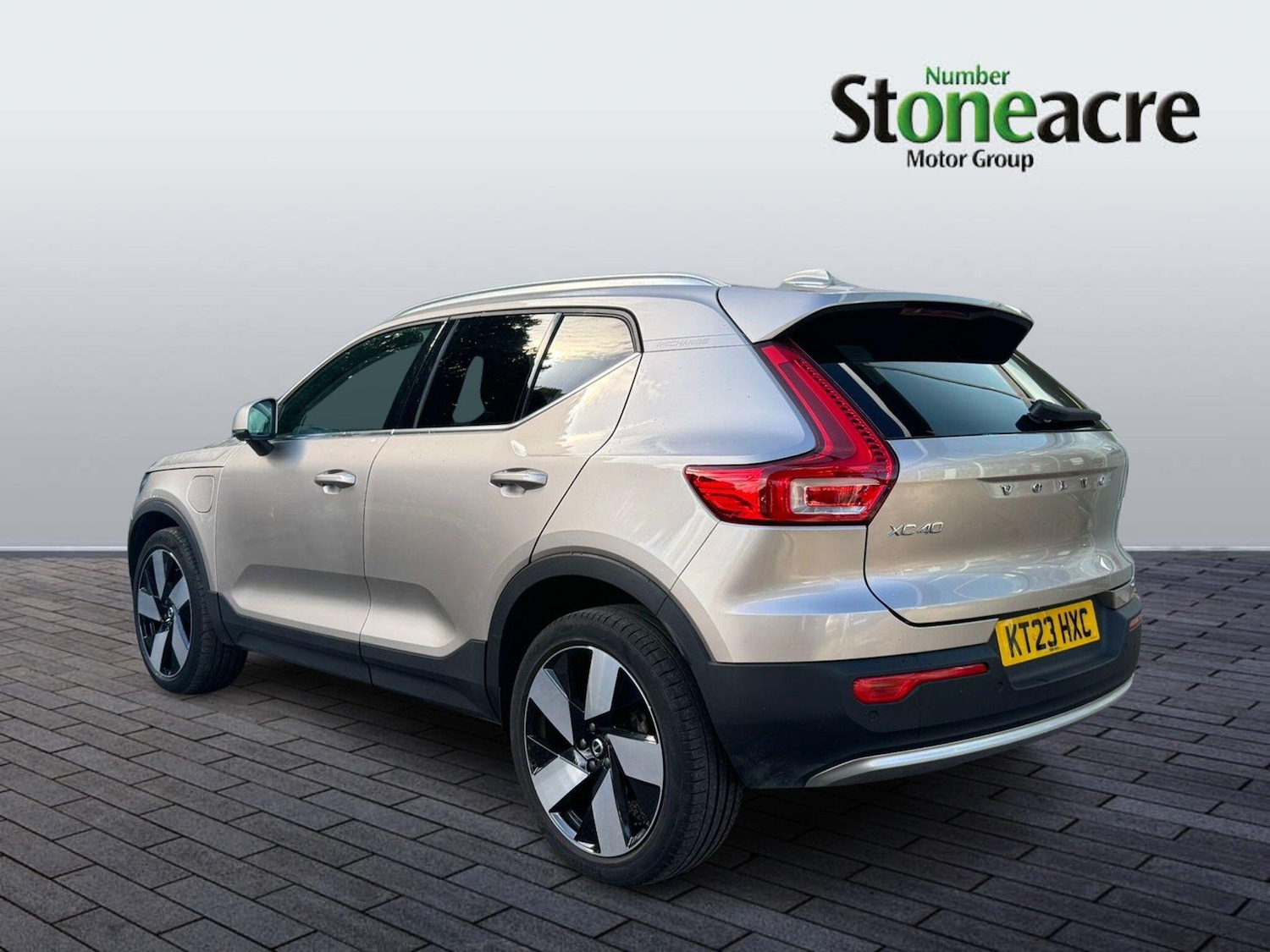 Used Volvo XC40 2023 for sale - 76898618: Photo 4