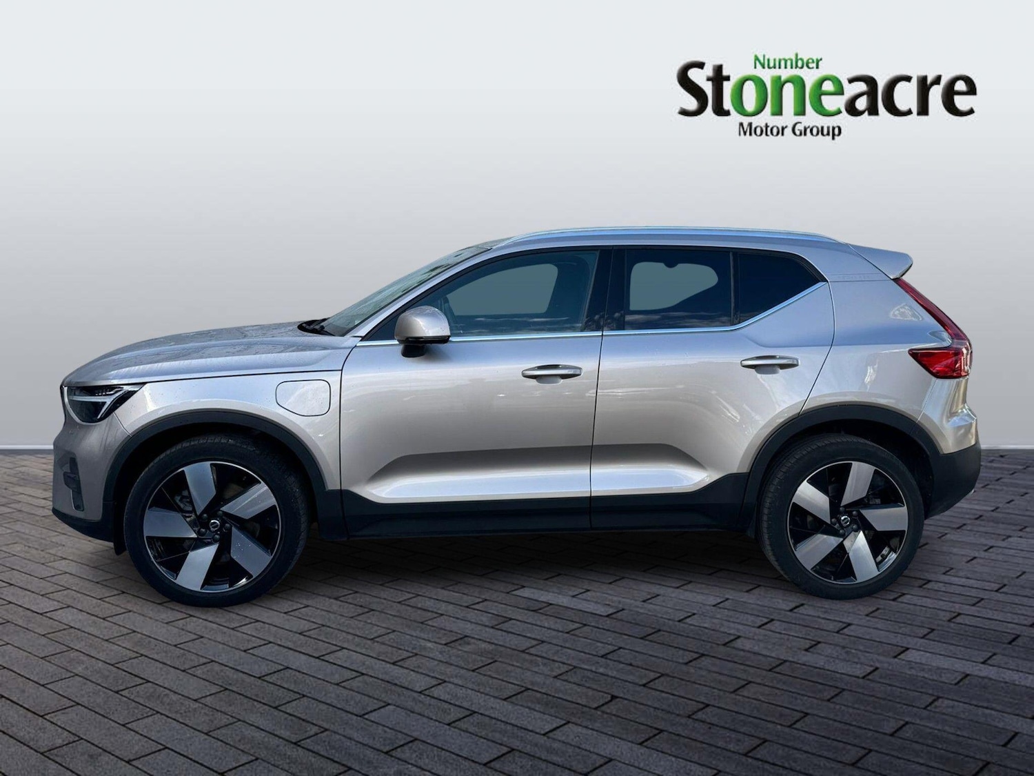 Used Volvo XC40 2023 for sale - 76898618: Photo 5